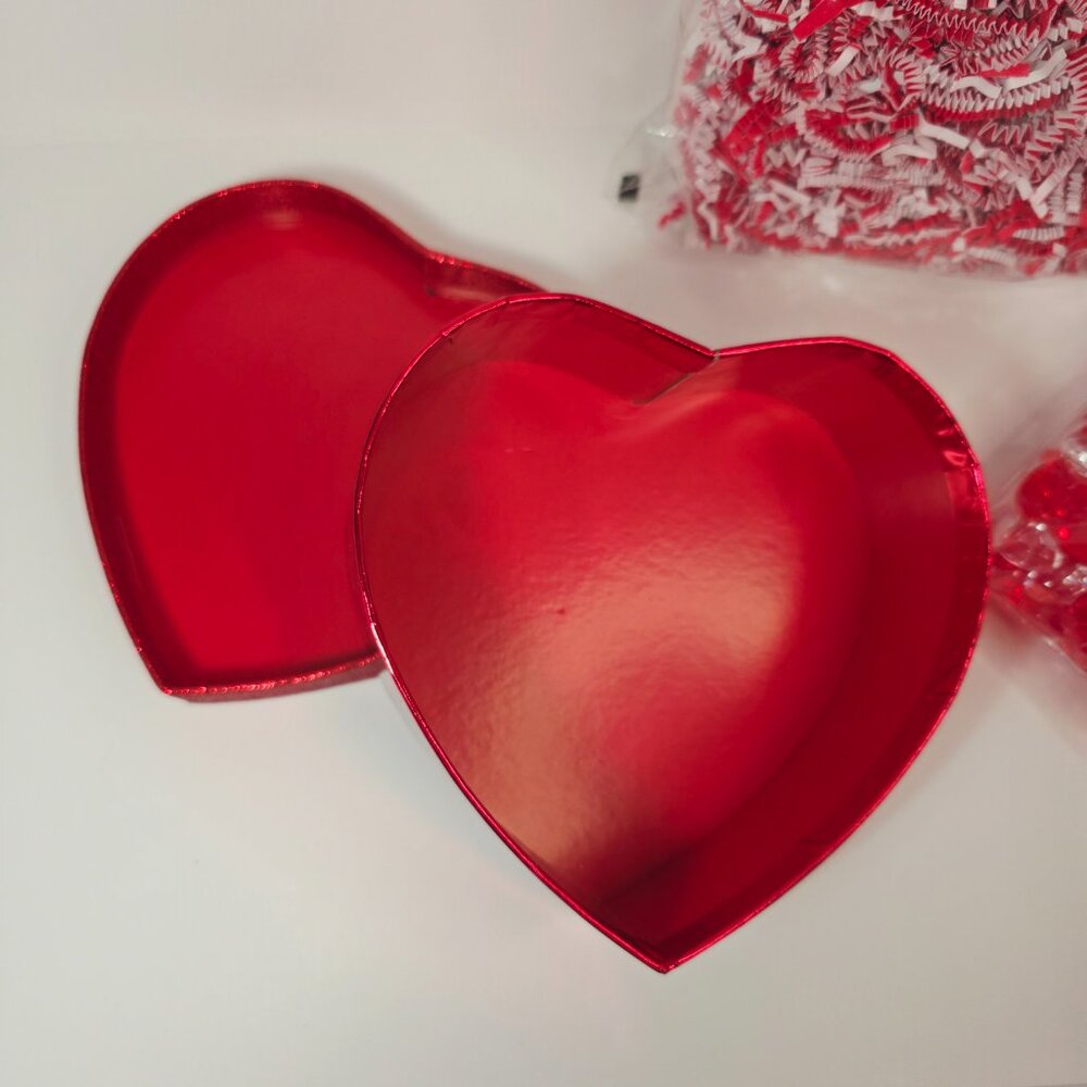 Valentine Heart Gift Box Set w/ Fillers – Glitter Heart Box, Gems & Paper Shred - Picture 5 of 9